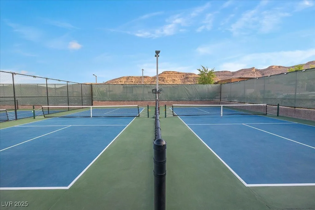 6722 Desert Crimson, Las Vegas, NV 89148