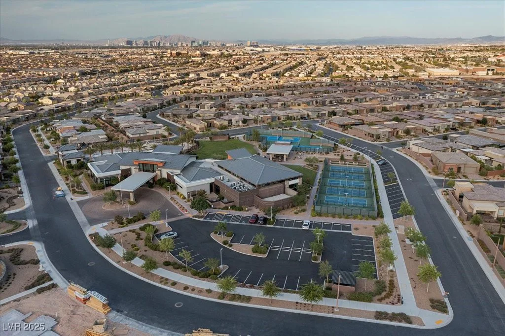 6722 Desert Crimson, Las Vegas, NV 89148