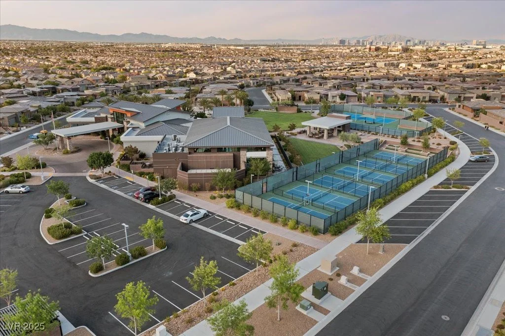 6722 Desert Crimson, Las Vegas, NV 89148