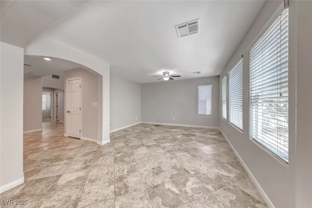 9021 Alex Creek, Las Vegas, NV 89149