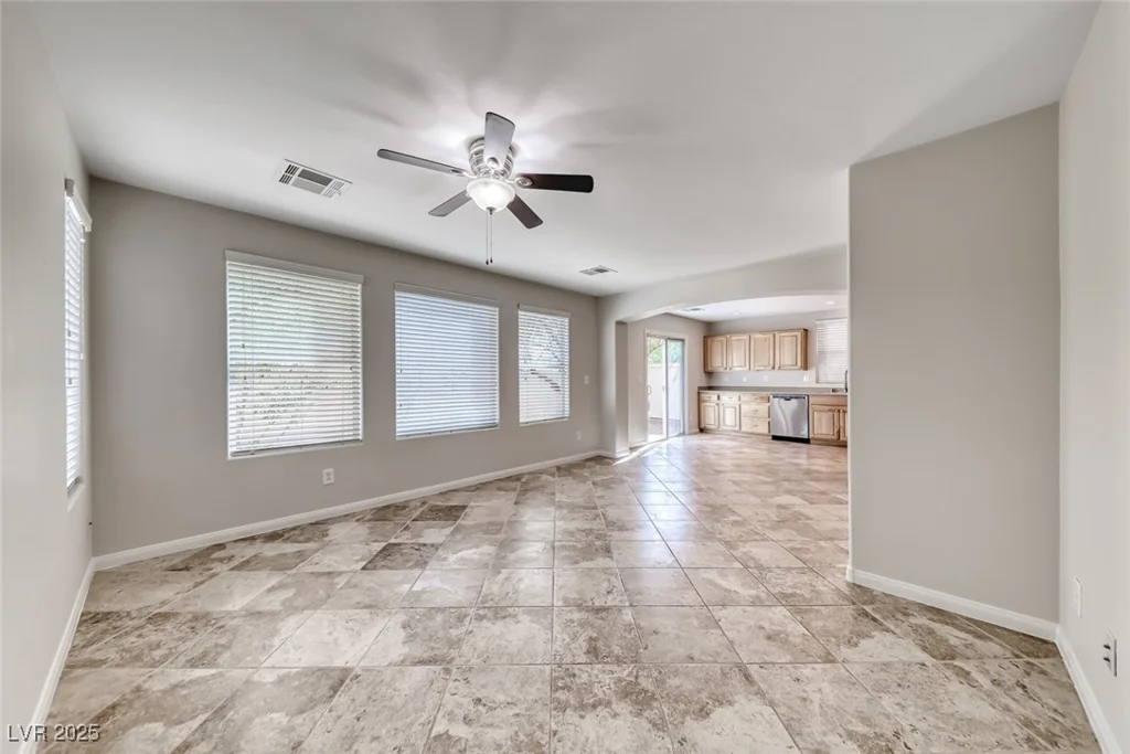 9021 Alex Creek, Las Vegas, NV 89149