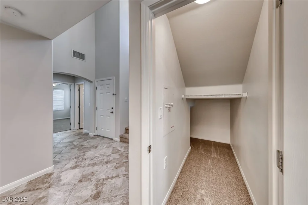 9021 Alex Creek, Las Vegas, NV 89149