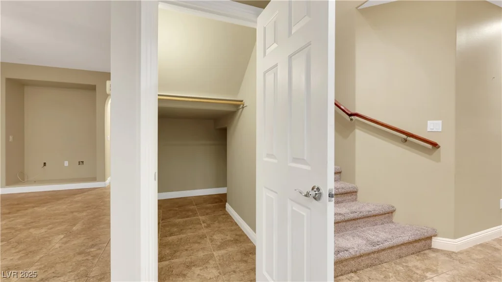10151 Audobon Peak, Las Vegas, NV 89166