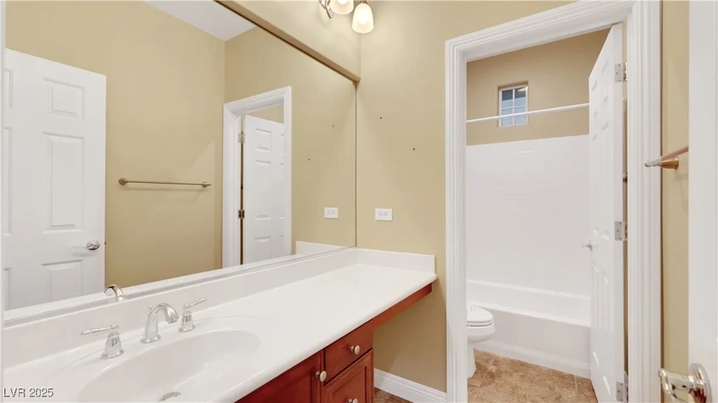 10151 Audobon Peak, Las Vegas, NV 89166