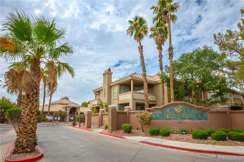 5125 Reno, Las Vegas, NV 89118