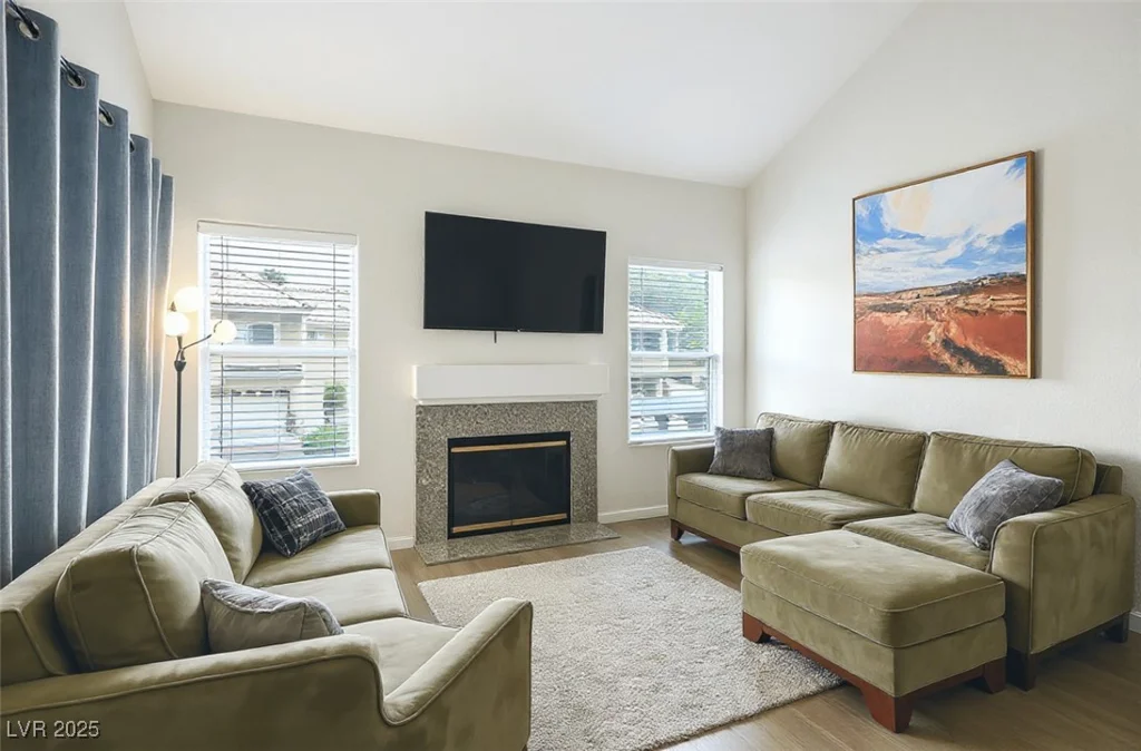 5125 Reno, Las Vegas, NV 89118