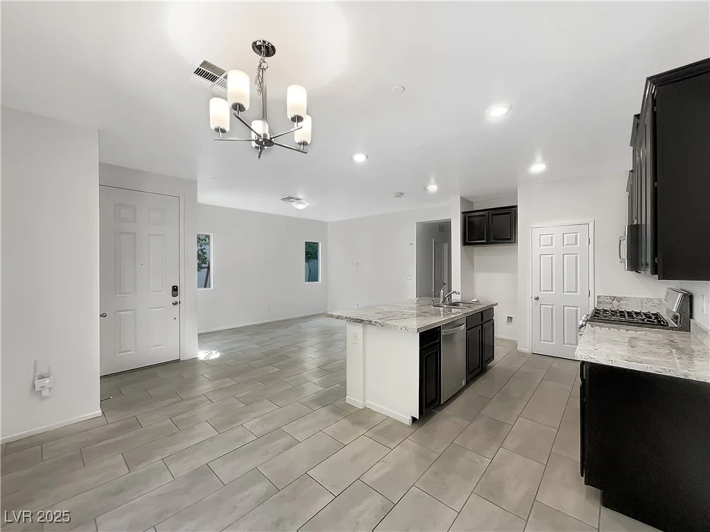 806 Clouded Valley, North Las Vegas, NV 89086