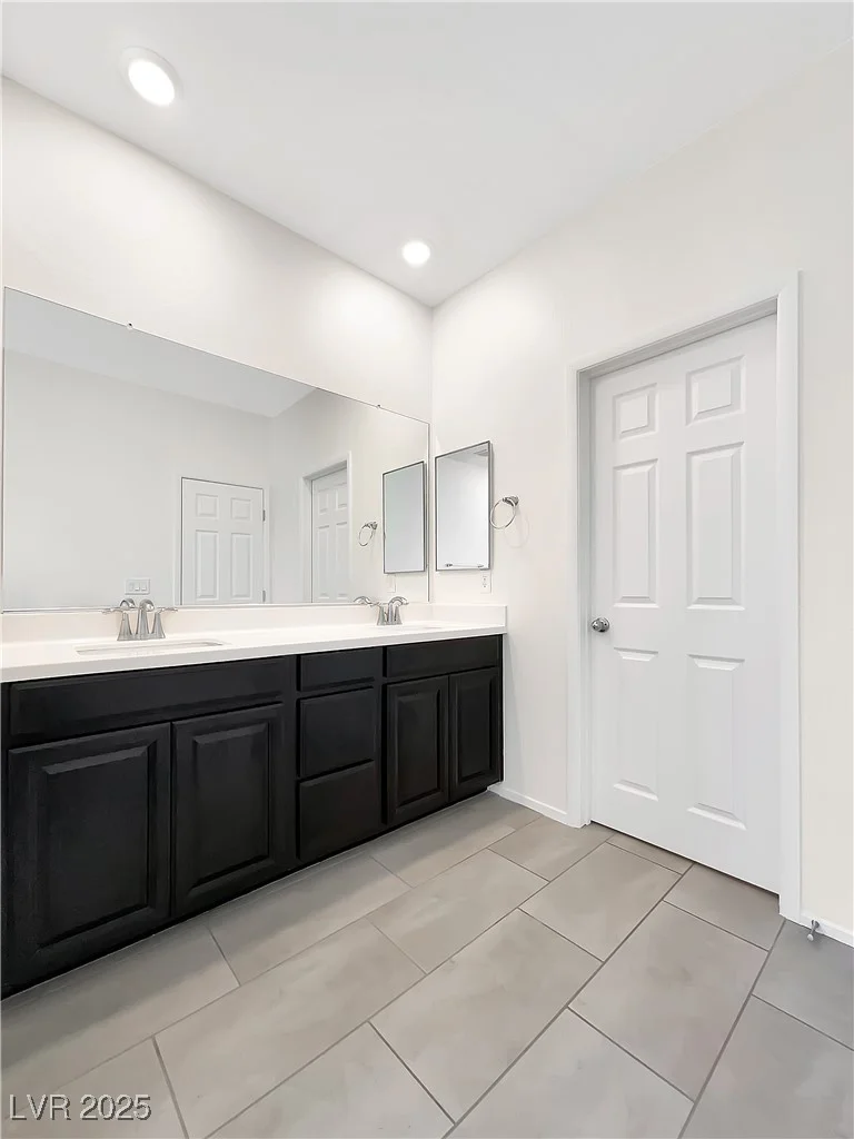 806 Clouded Valley, North Las Vegas, NV 89086