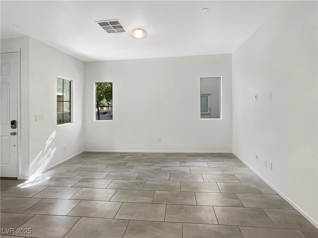 806 Clouded Valley, North Las Vegas, NV 89086