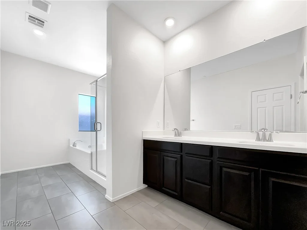 806 Clouded Valley, North Las Vegas, NV 89086