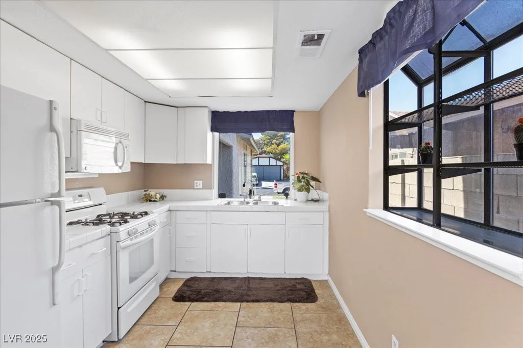 4029 Pelham, Las Vegas, NV 89110