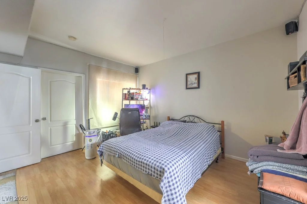5525 Flamingo, Las Vegas, NV 89103
