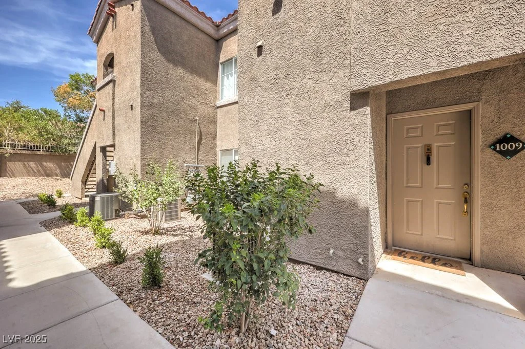 5525 Flamingo, Las Vegas, NV 89103