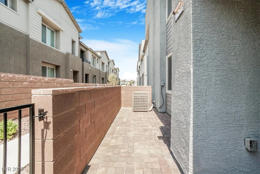 1529 Eva Crossing, Henderson, NV 89002