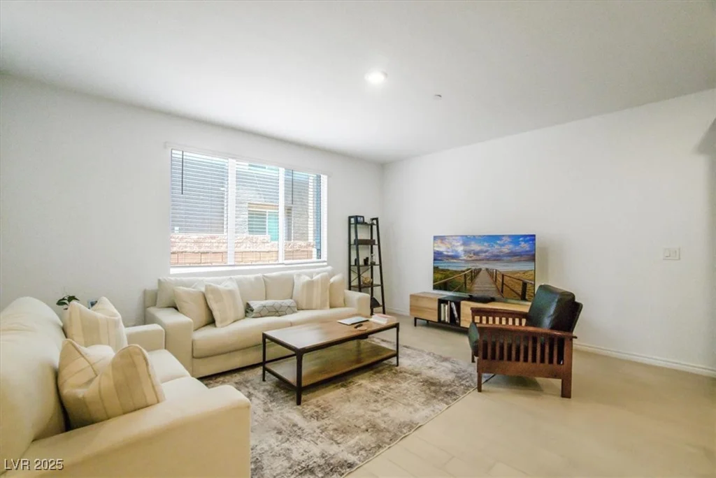 1529 Eva Crossing, Henderson, NV 89002