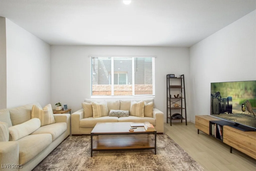 1529 Eva Crossing, Henderson, NV 89002