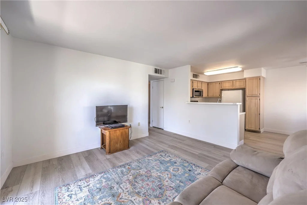 5710 Tropicana, Las Vegas, NV 89122