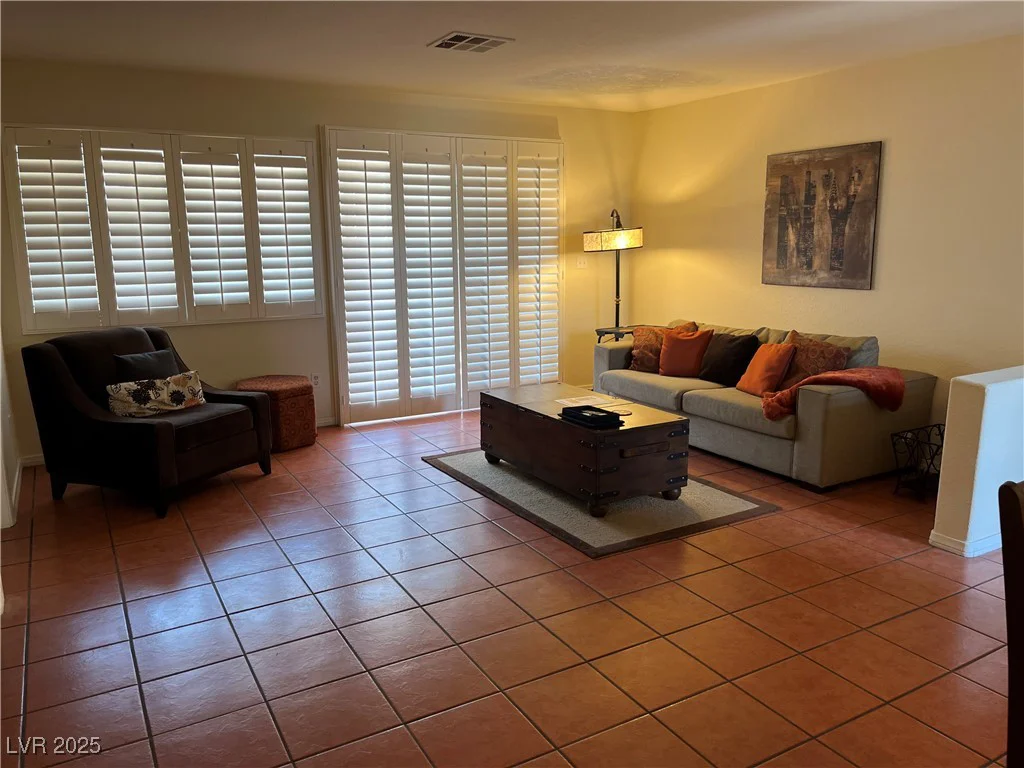 3125 Buffalo, Las Vegas, NV 89128
