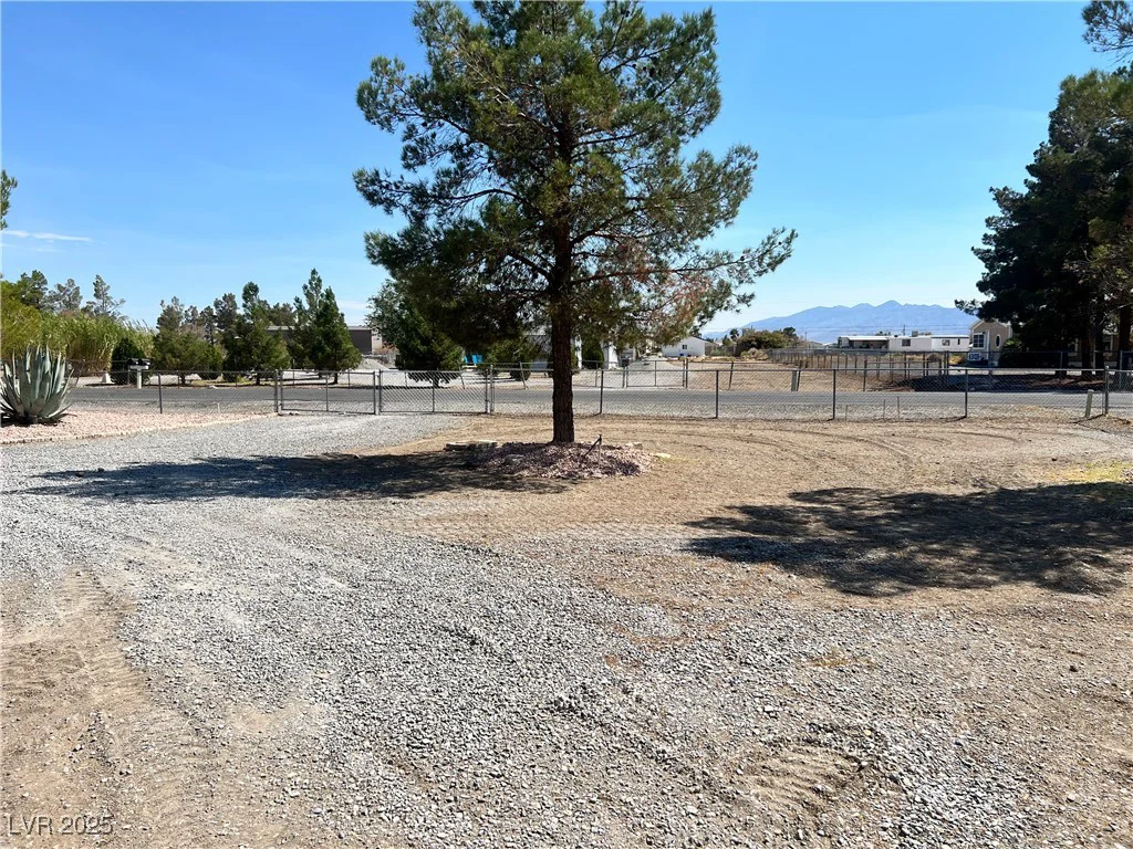 1270 Gold Dust, Pahrump, NV 89048