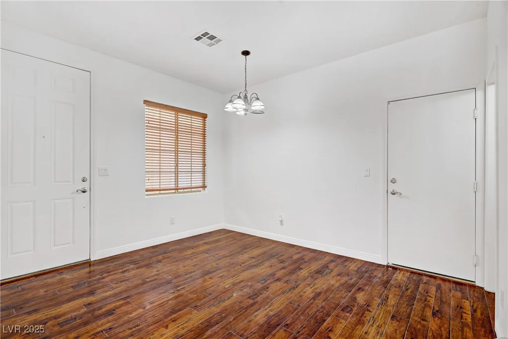 611 White Shark, North Las Vegas, NV 89084