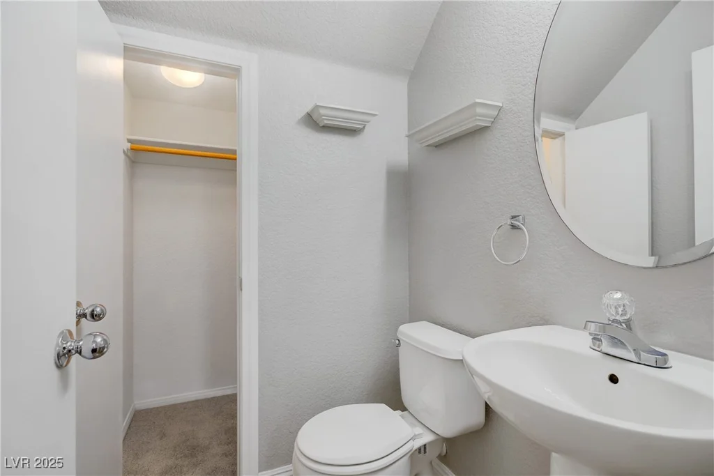 611 White Shark, North Las Vegas, NV 89084