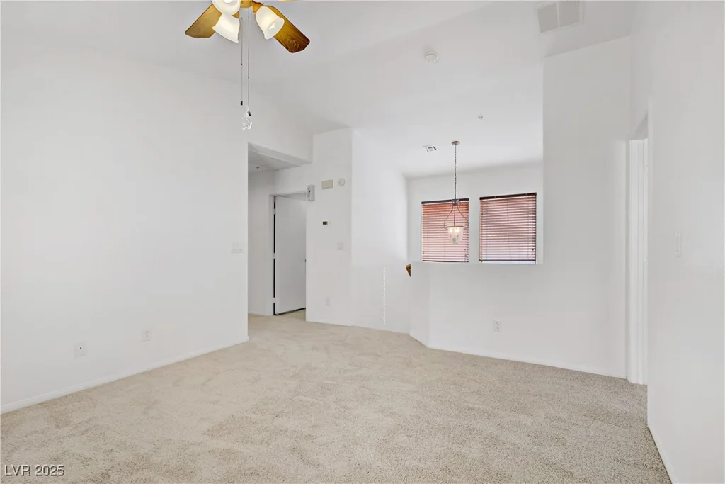 611 White Shark, North Las Vegas, NV 89084