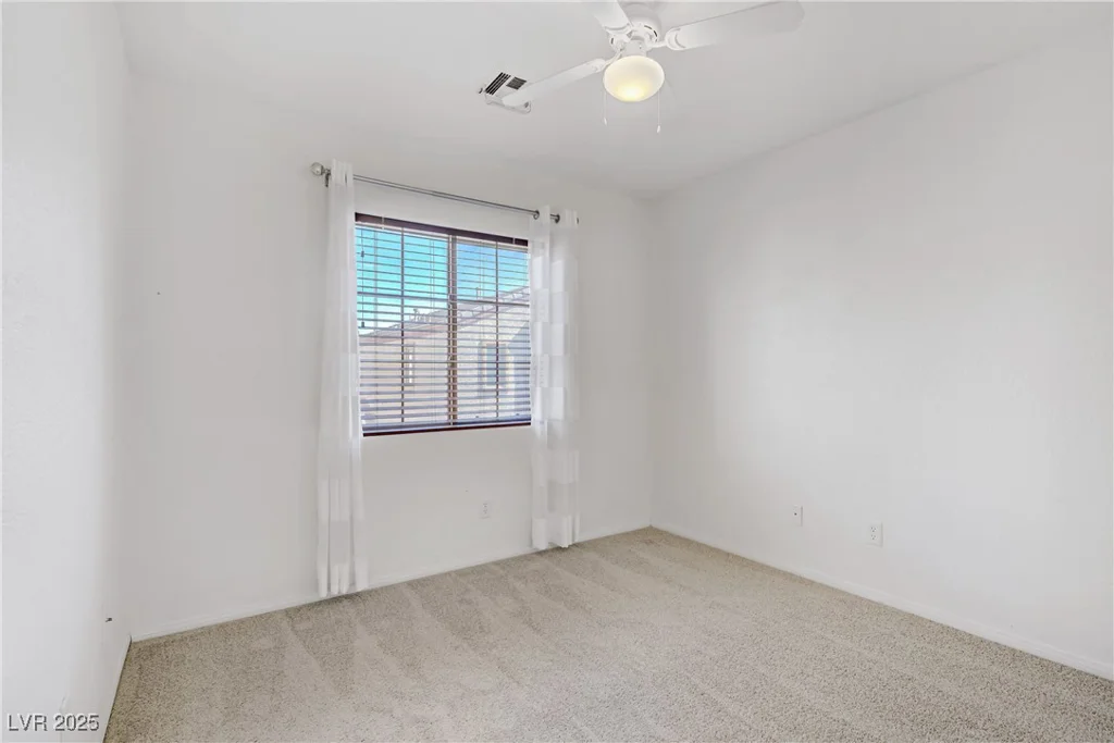 611 White Shark, North Las Vegas, NV 89084