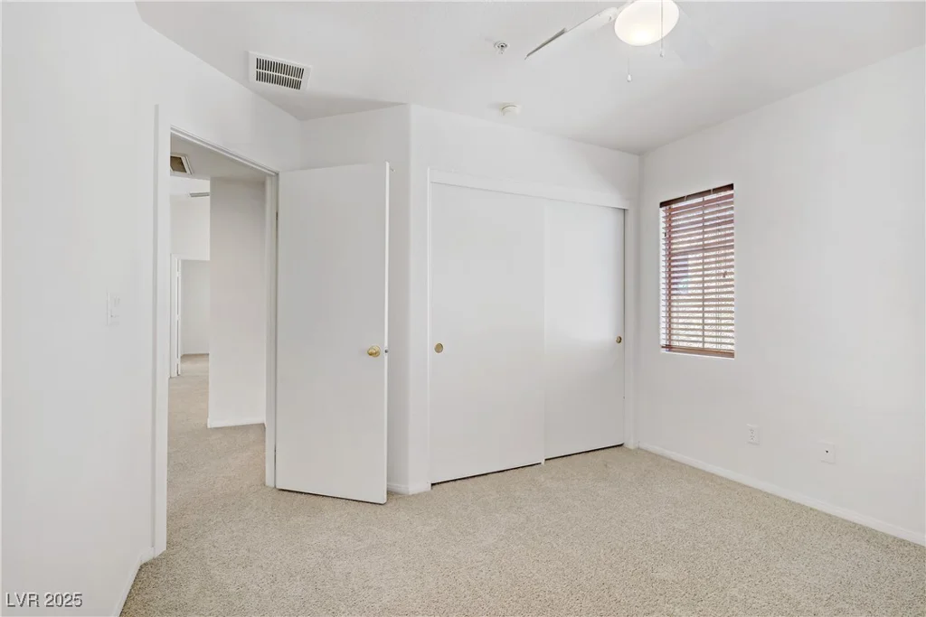611 White Shark, North Las Vegas, NV 89084