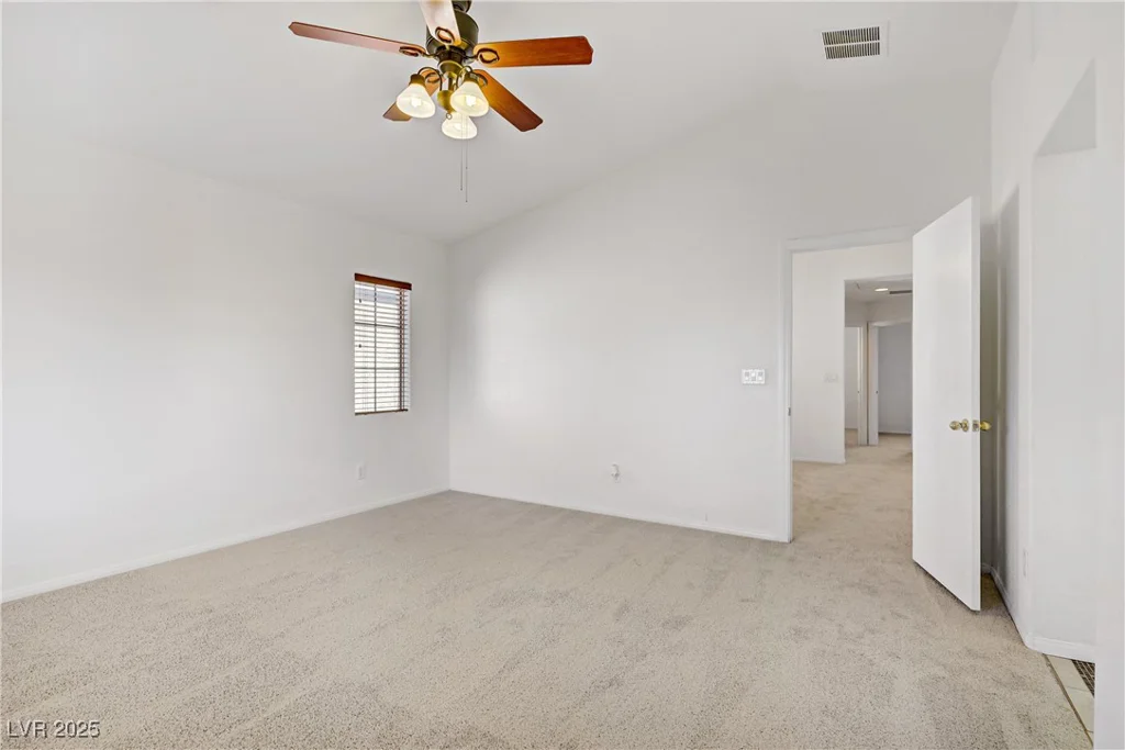 611 White Shark, North Las Vegas, NV 89084