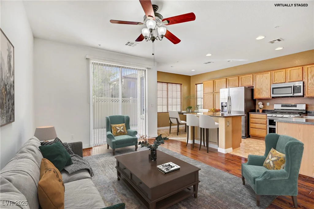 611 White Shark, North Las Vegas, NV 89084