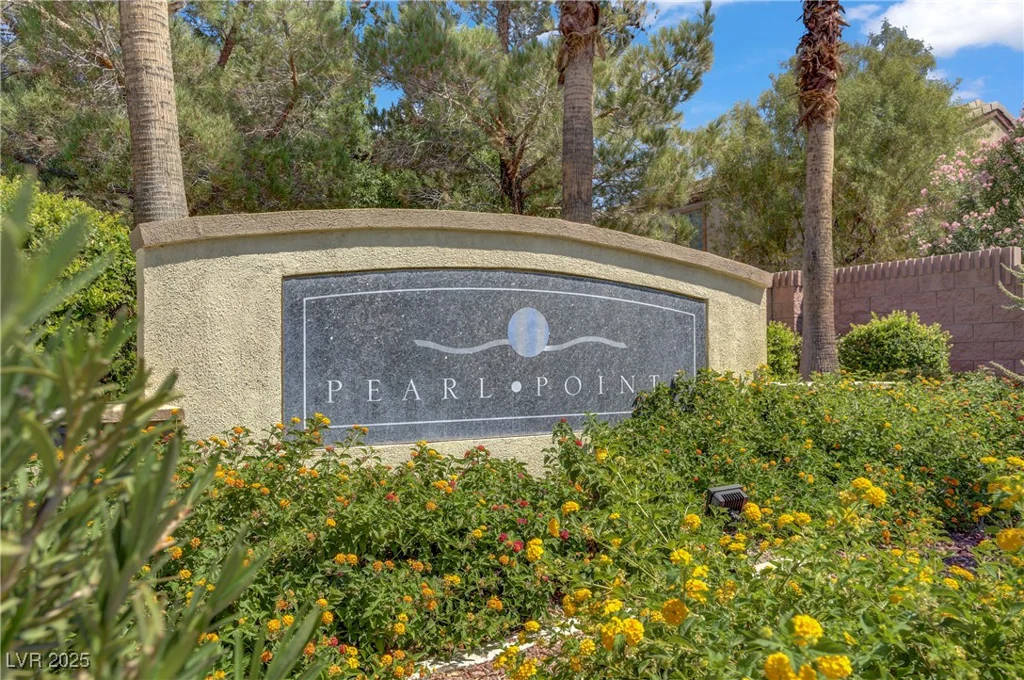 611 White Shark, North Las Vegas, NV 89084