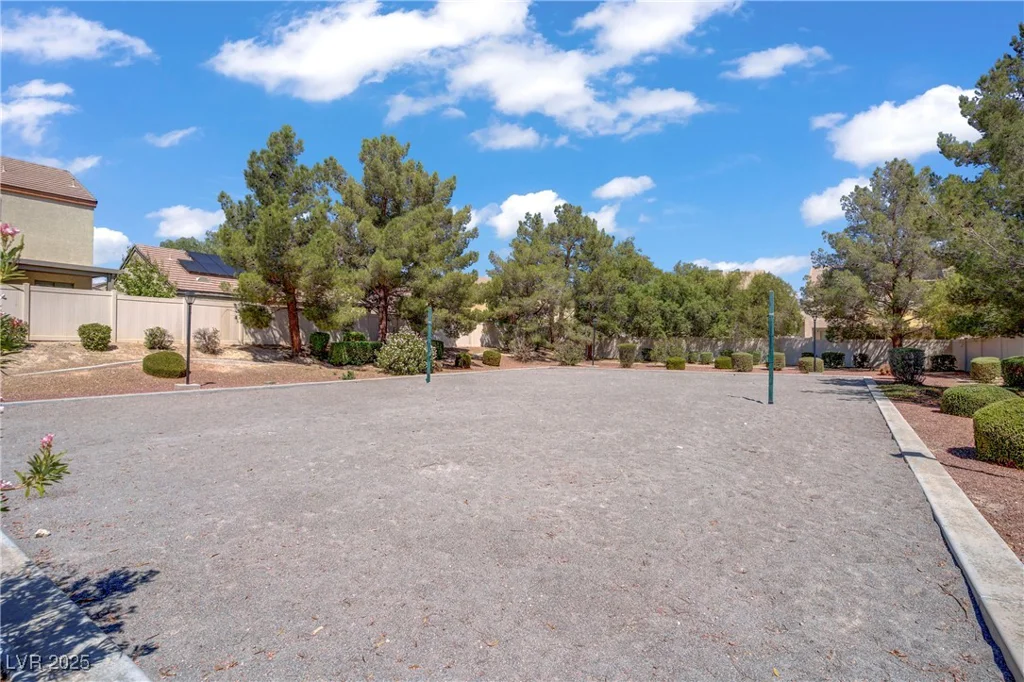 611 White Shark, North Las Vegas, NV 89084