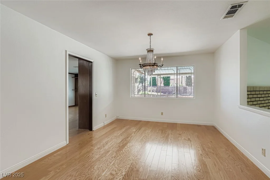 1543 Berendo, Las Vegas, NV 89123