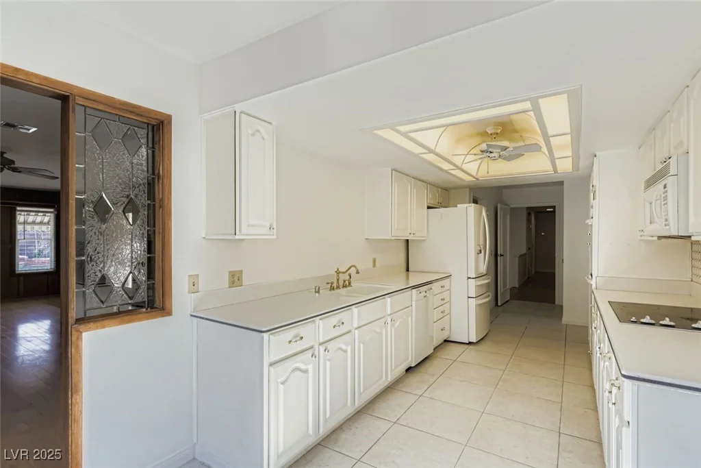1543 Berendo, Las Vegas, NV 89123