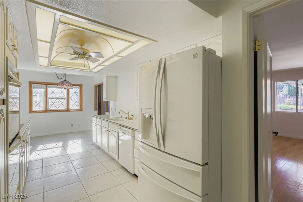 1543 Berendo, Las Vegas, NV 89123