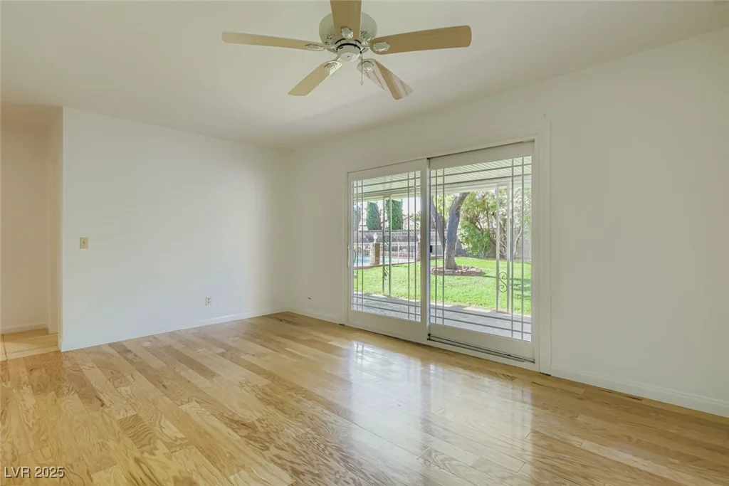 1543 Berendo, Las Vegas, NV 89123