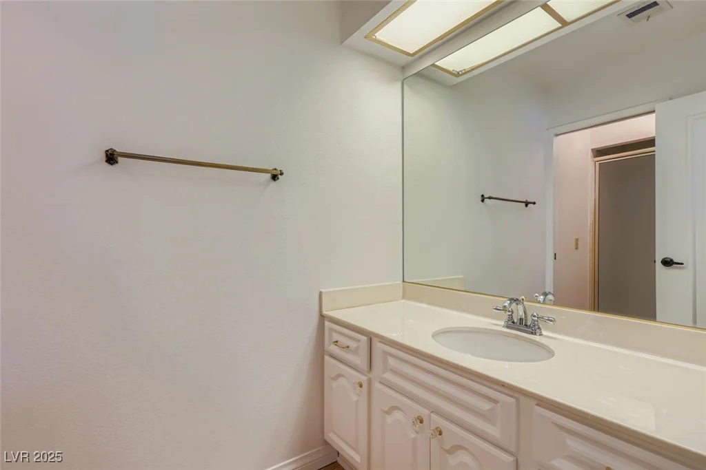 1543 Berendo, Las Vegas, NV 89123
