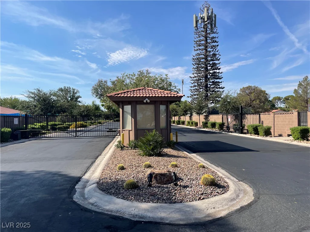 1543 Berendo, Las Vegas, NV 89123