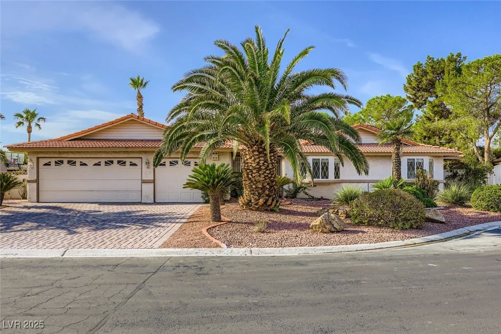 1543 Berendo, Las Vegas, NV 89123