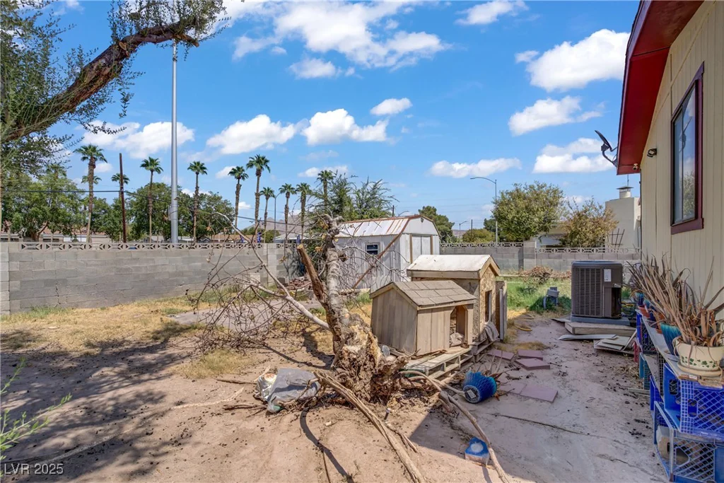 5318 Tupelo, Las Vegas, NV 89122