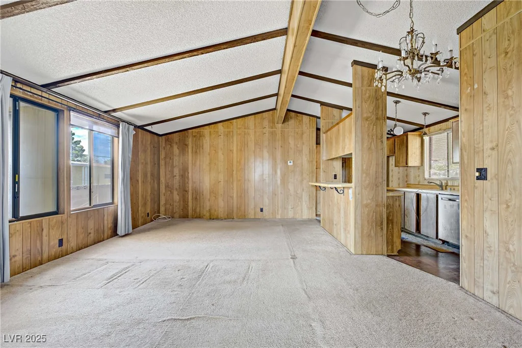 5318 Tupelo, Las Vegas, NV 89122