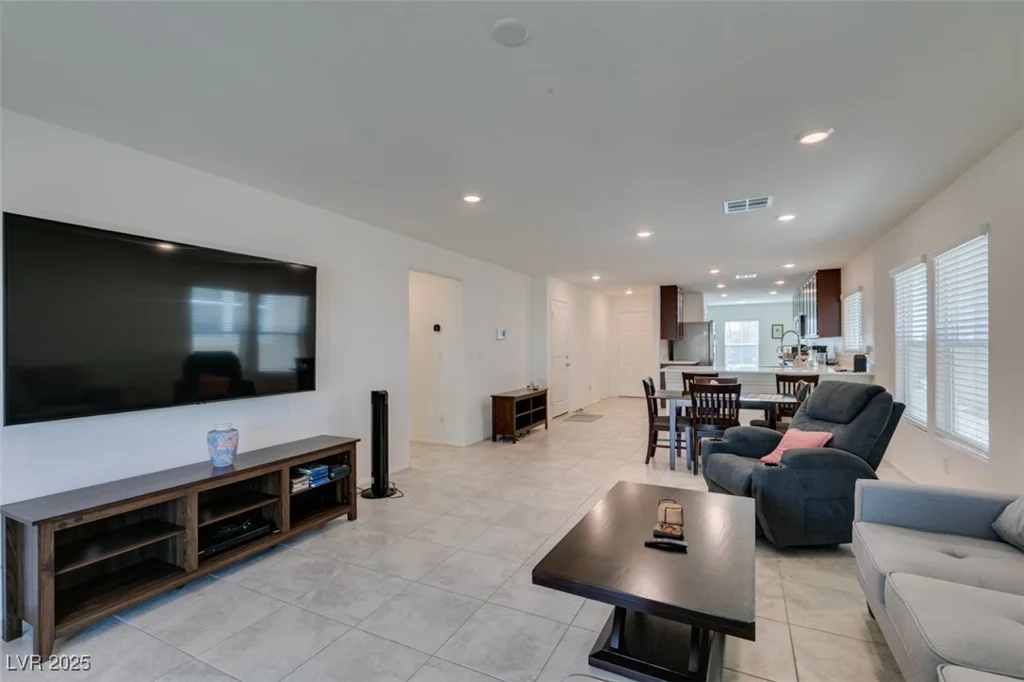1723 Deep Valley, North Las Vegas, NV 89084