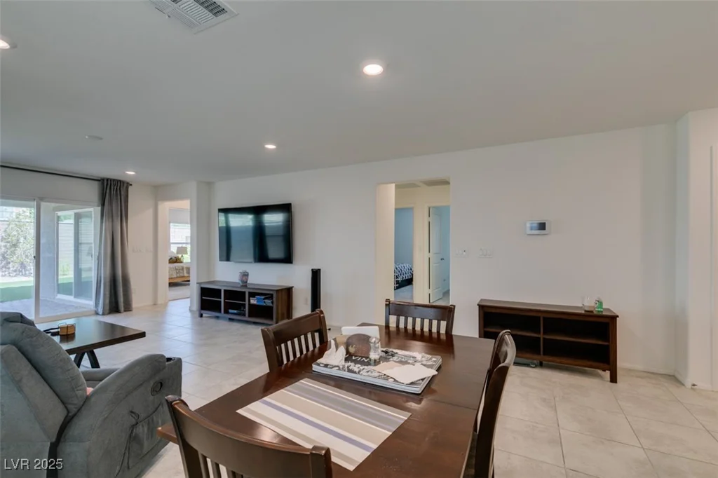1723 Deep Valley, North Las Vegas, NV 89084