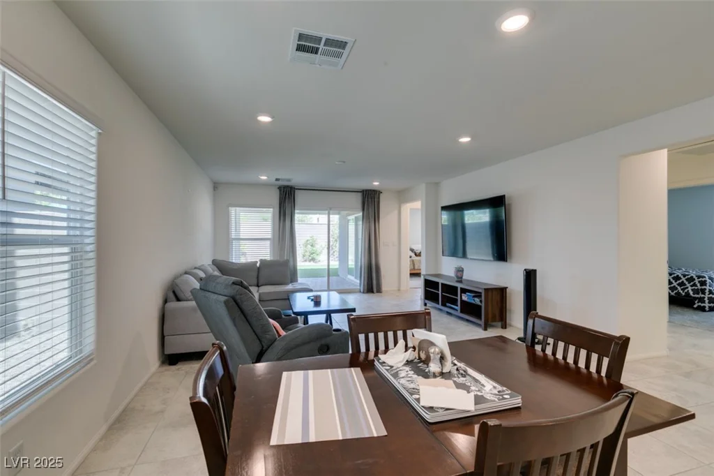 1723 Deep Valley, North Las Vegas, NV 89084