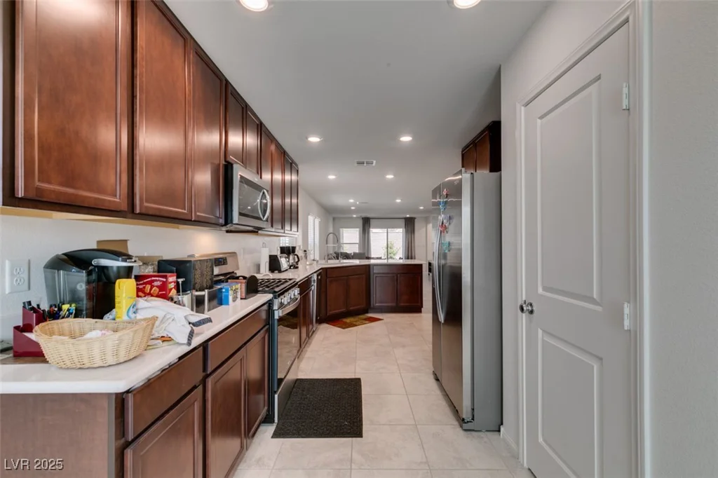 1723 Deep Valley, North Las Vegas, NV 89084