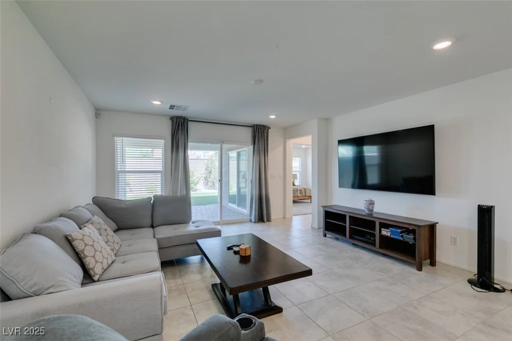 1723 Deep Valley, North Las Vegas, NV 89084