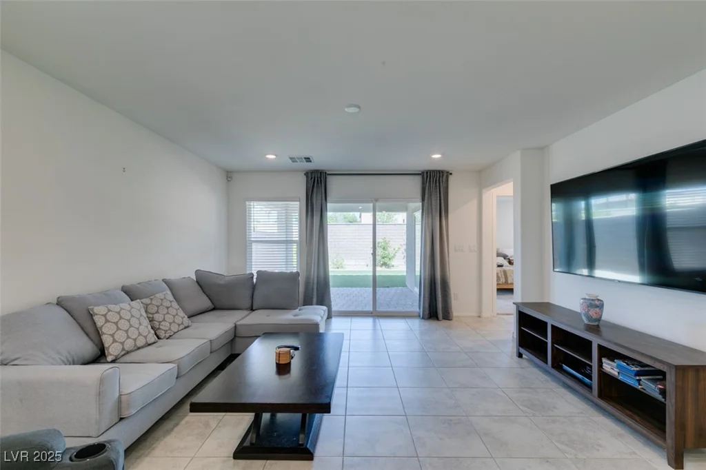 1723 Deep Valley, North Las Vegas, NV 89084