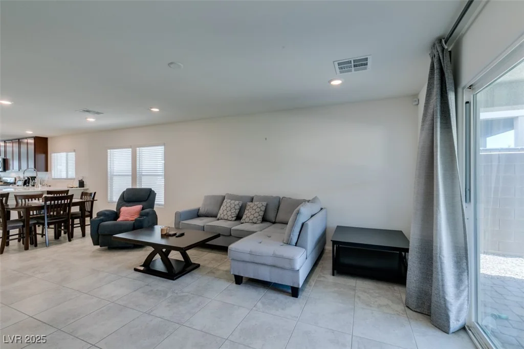 1723 Deep Valley, North Las Vegas, NV 89084