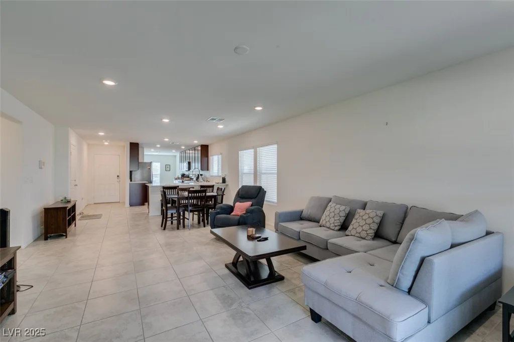 1723 Deep Valley, North Las Vegas, NV 89084