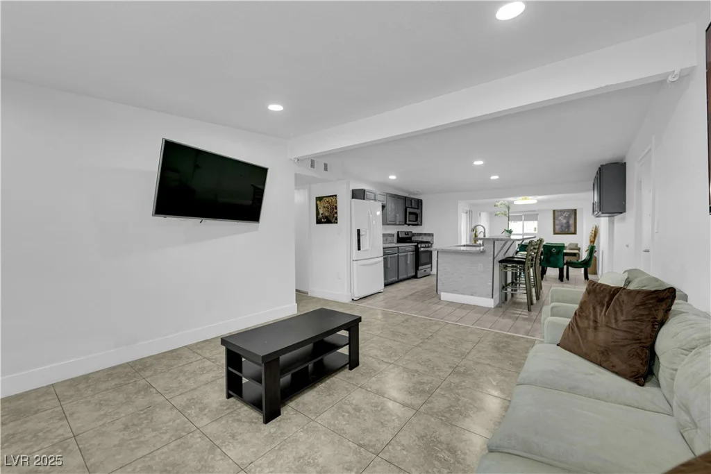 1724 Palora, Las Vegas, NV 89169